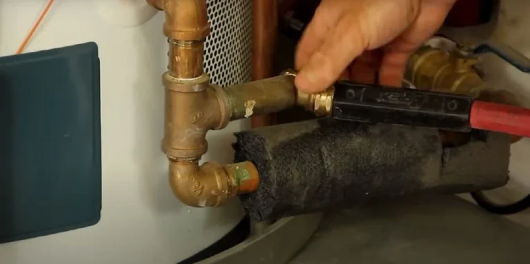 Drain The Water Heater Without Turning It Off! Is It Safe?